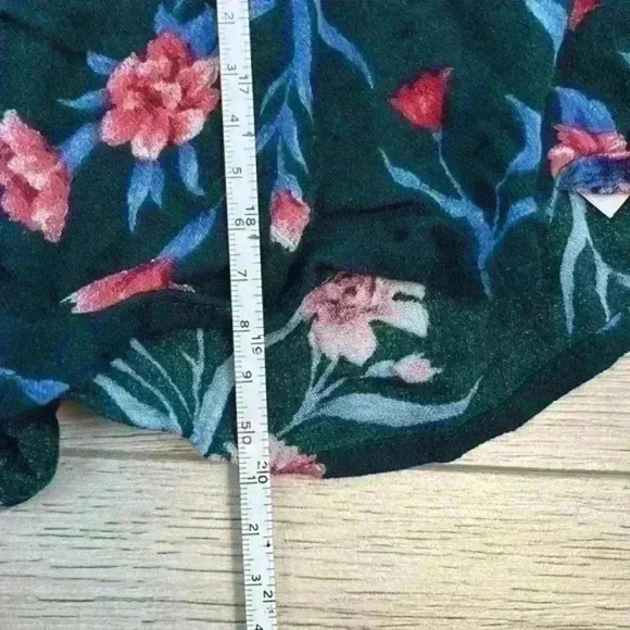 American Eagle Floral Tie Front Top Size Small - Picture 8 of 8